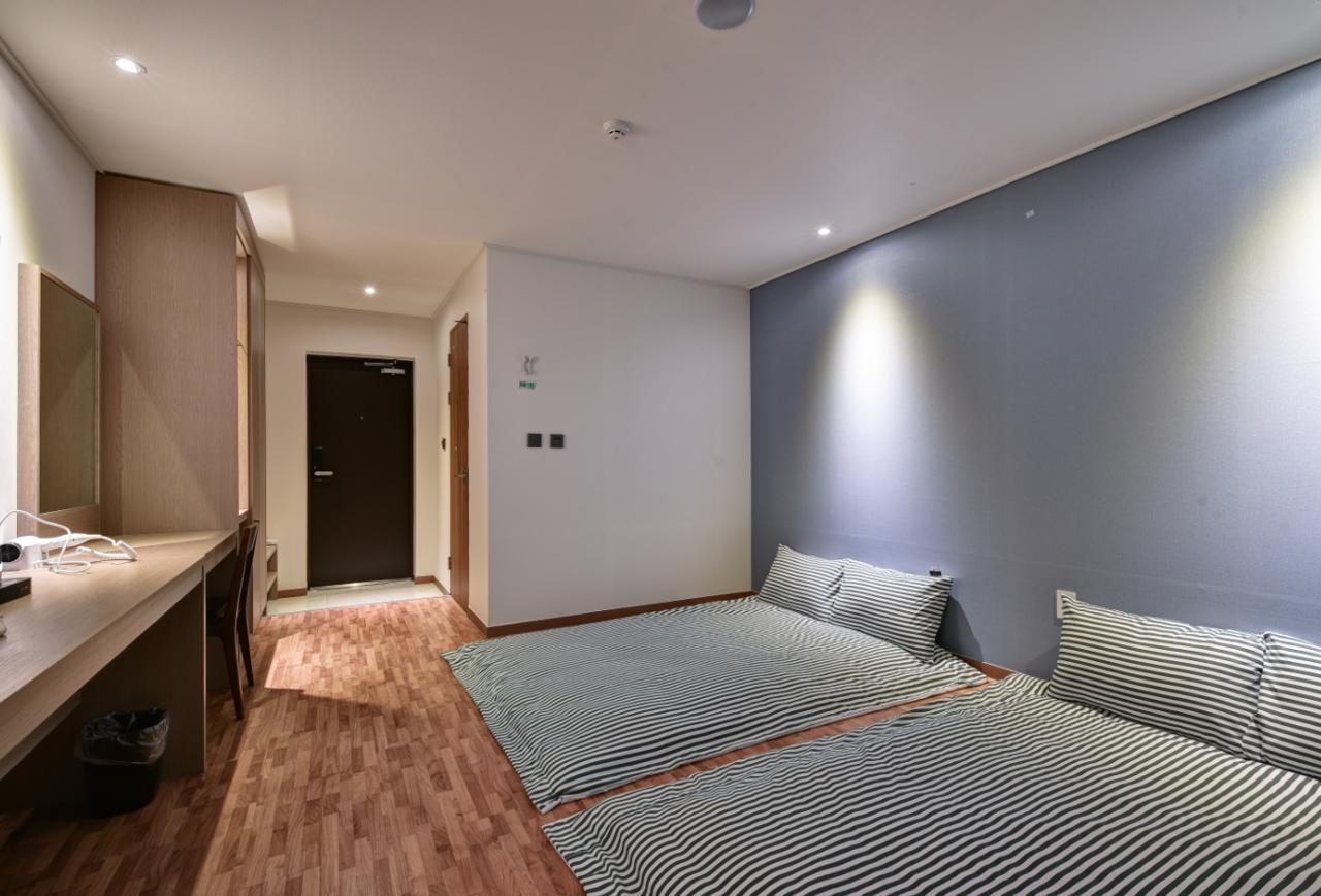Sea Moon Tourist Hotel Инчон Екстериор снимка